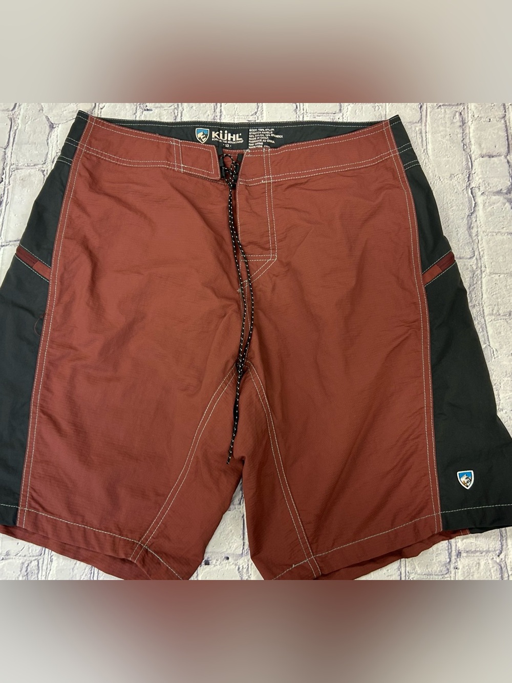 KUHL men’s size 33 board shorts